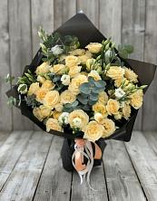 Букет цветов из:  Розы и Лизиантусы в Ольгинской