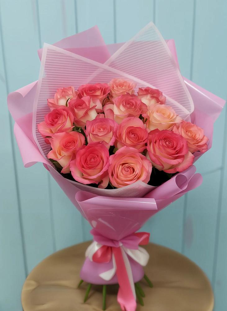 Букет 15 Розовых роз Равель в Ольгинской