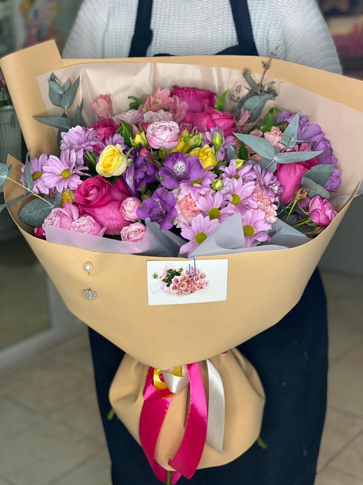 Букет цветов из: Хризантемы, Гвоздики и Альстромерии в Ольгинской