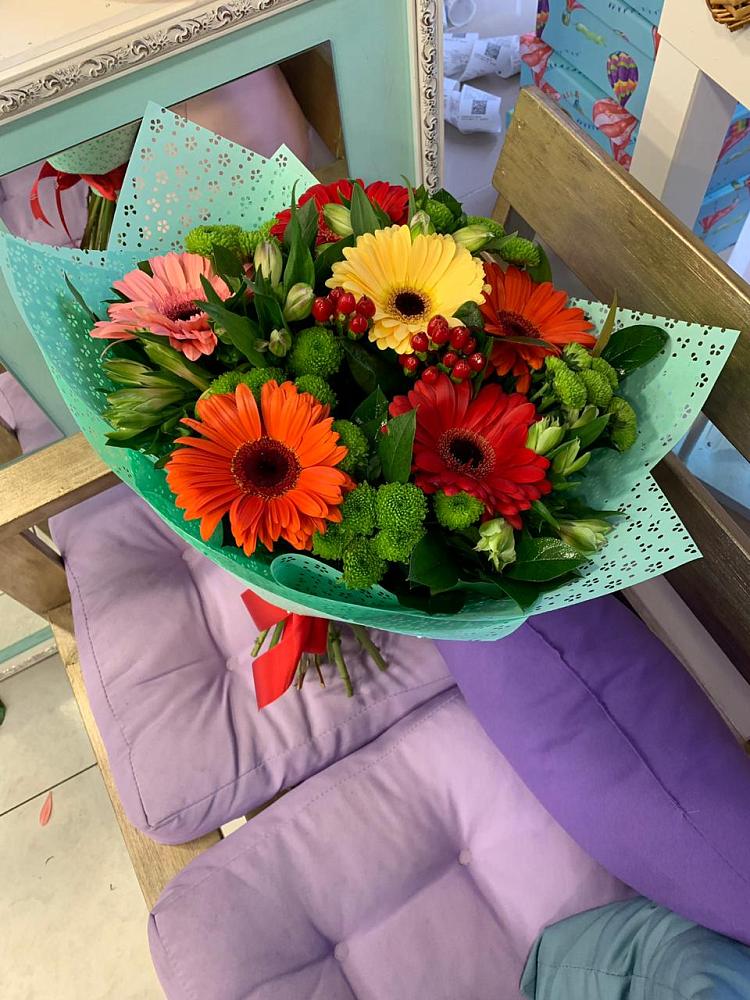 Букет цветов из: Герберы, Хризантемы и Альстромерии в Ольгинской
