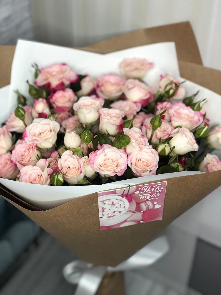 Букет цветов из: Розы в Ольгинской