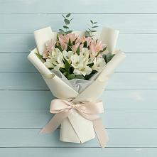 Букет цветов из:  Альстромерии в Ольгинской