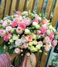 Букет цветов из:  Розы #REPLACE_PRED# Ольгинской