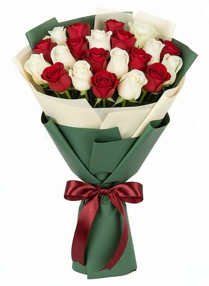 Букет Микс из красных и белых роз в Ольгинской
