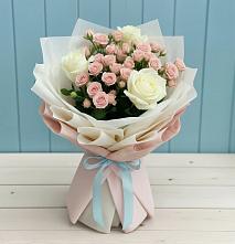 Букет цветов из:  Розы #REPLACE_PRED# Ольгинской