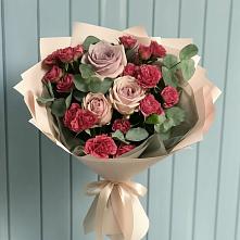 Букет цветов из:  Гвоздики и Розы в Ольгинской