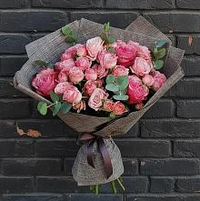 Букет цветов из:  Розы #REPLACE_PRED# Ольгинской