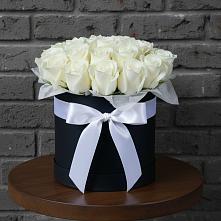 Цветочная композиция из Розы в шляпной коробке в Ольгинской